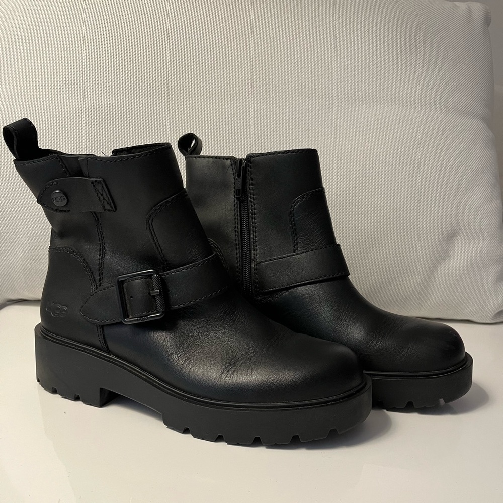 UGG Saoirse leather boots